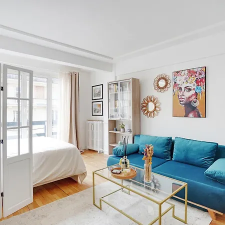 Parisian Charm Porte Maillot Apartmán