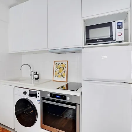 Apartment Parisian Charm Porte Maillot