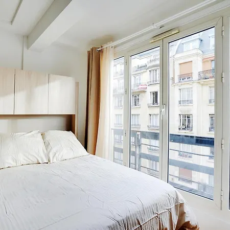 Parisian Charm Porte Maillot